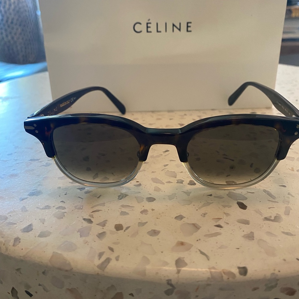 Céline Tortoise Shell Wayfarer Unisex Sunglasses